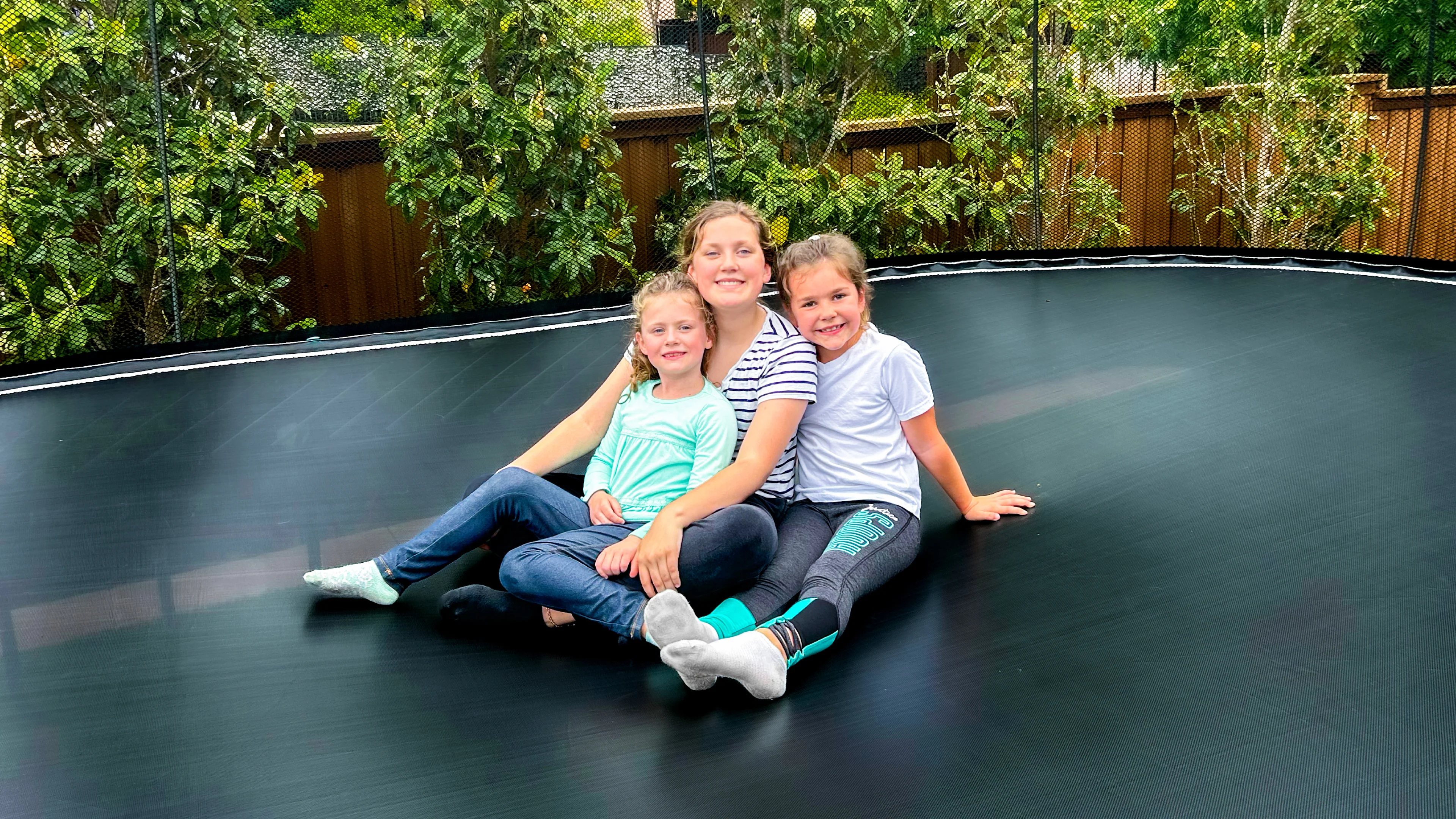 Jumbo Oval Trampoline - Image 4